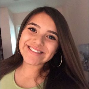 Meet your Posher, Lilibeth